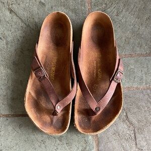Birkenstock flip-flop/thongs